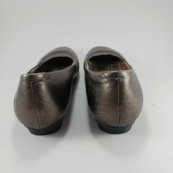 Born Flats Women's 8.5 Metallic  Brown/ Bronze Uppers. Stretch Comfort Non Slip. - Picture 8 of 10